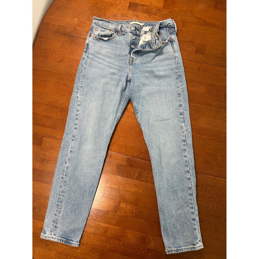 Levi's Wedgie Straight Jeans Womens 28 Blue High Rise Button Fly Light Wash